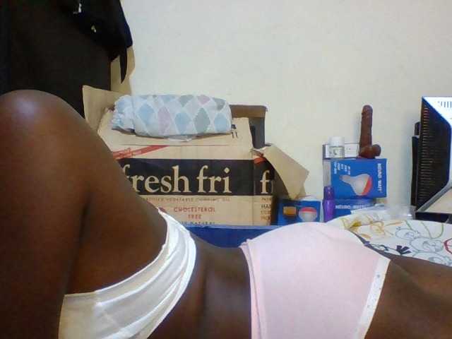 Cute-aliyah live cam on BongaCams