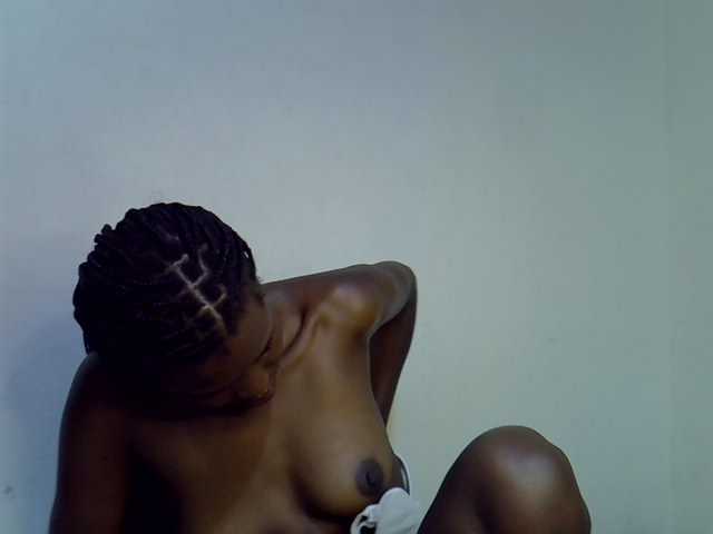 Cute-aliyah live cam on BongaCams