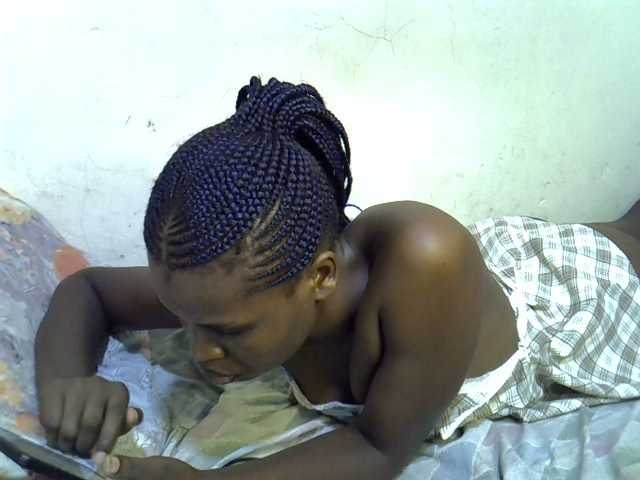 Cute-aliyah live cam on BongaCams