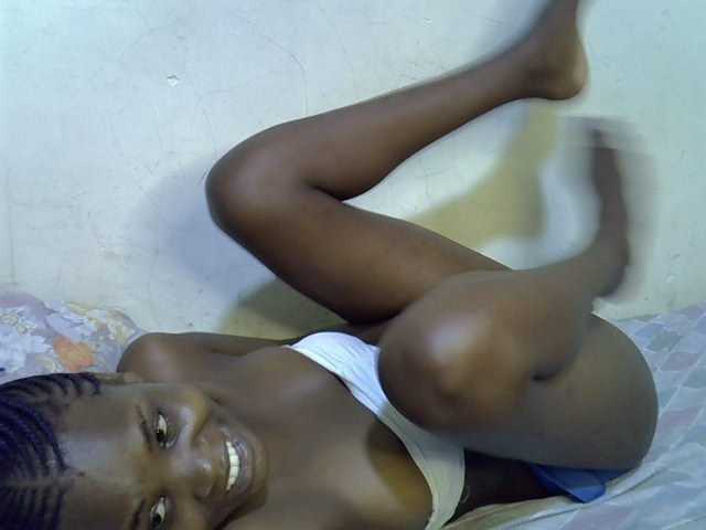 Cute-aliyah live cam on BongaCams