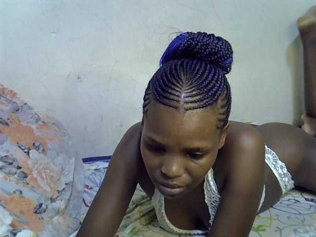 Cute-aliyah live cam on BongaCams