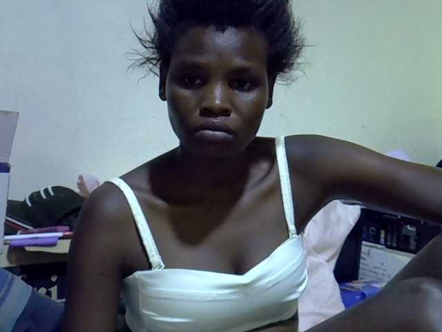 Cute-aliyah live cam on BongaCams