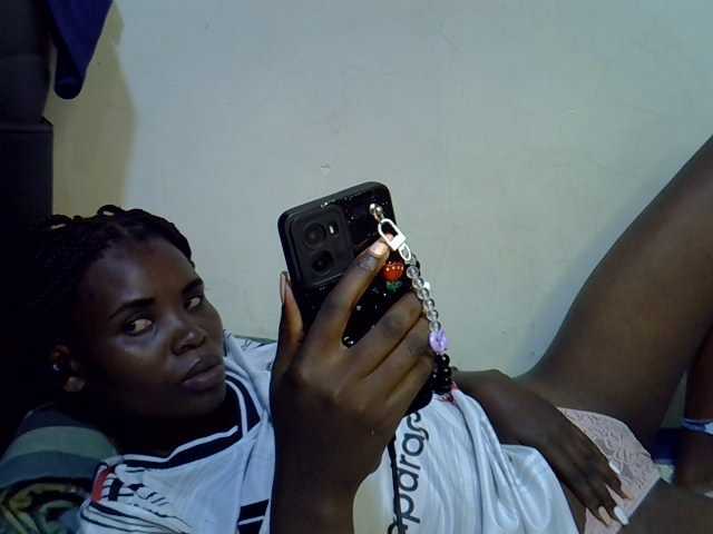 Cute-aliyah live cam on BongaCams