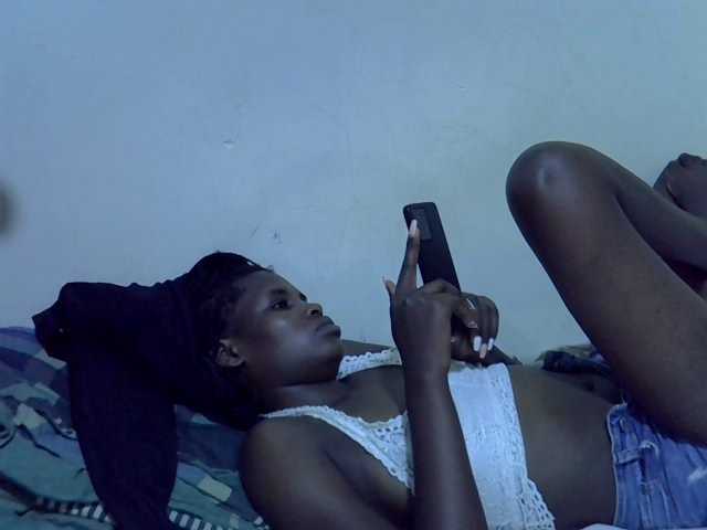 Cute-aliyah live cam on BongaCams