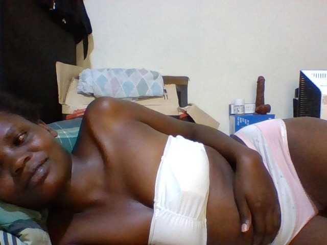 Cute-aliyah live cam on BongaCams
