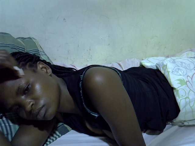 Cute-aliyah live cam on BongaCams