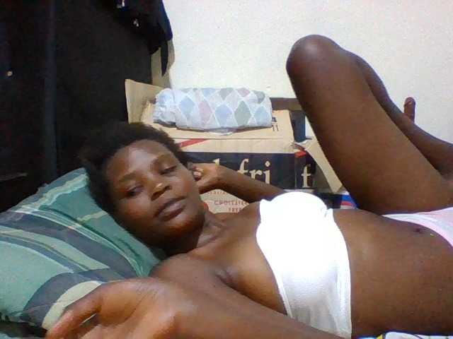 Cute-aliyah live cam on BongaCams