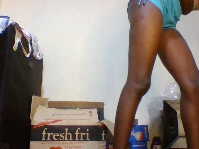 Cute-aliyah live cam on BongaCams