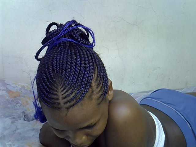 Cute-aliyah live cam on BongaCams