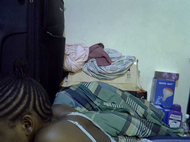 Cute-aliyah live cam on BongaCams