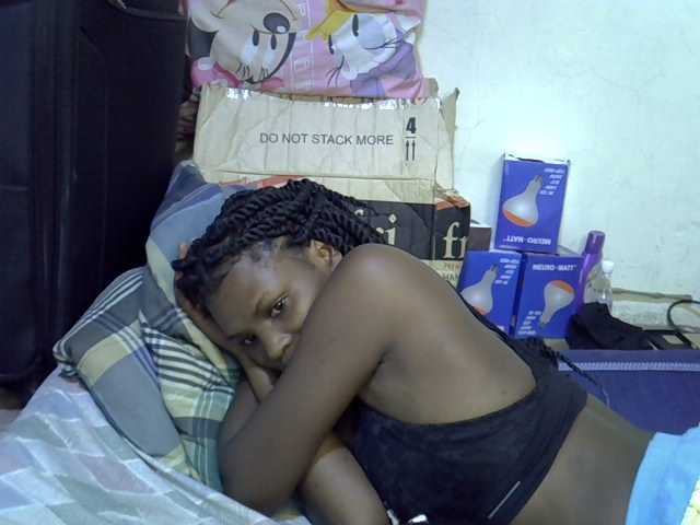 Cute-aliyah live cam on BongaCams