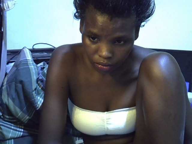 Cute-aliyah live cam on BongaCams