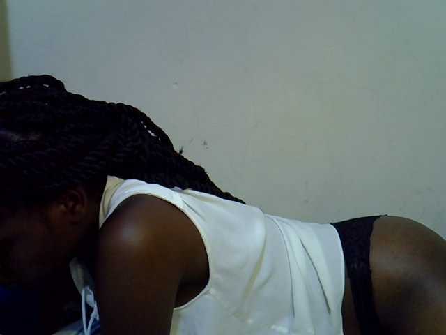 Cute-aliyah live cam on BongaCams