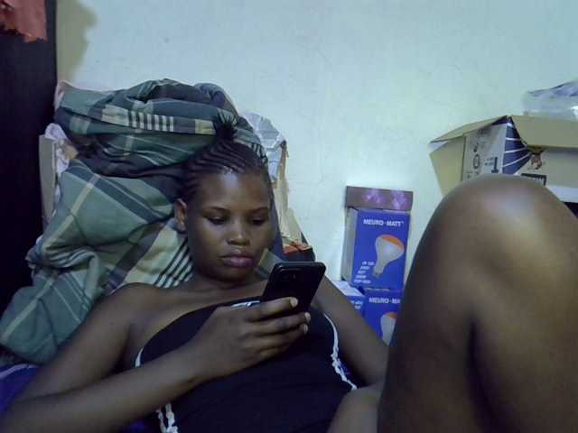 Cute-aliyah live cam on BongaCams