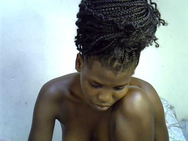 Cute-aliyah live cam on BongaCams