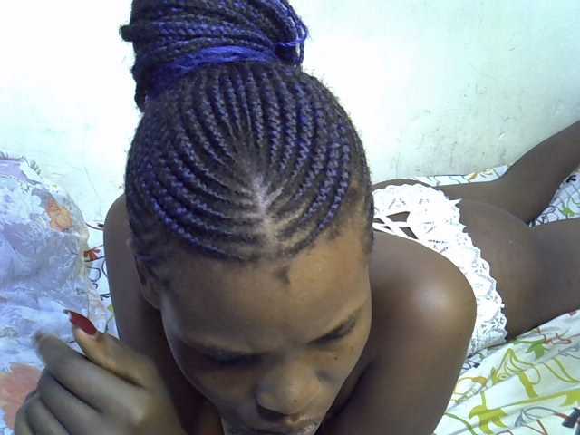 Cute-aliyah live cam on BongaCams