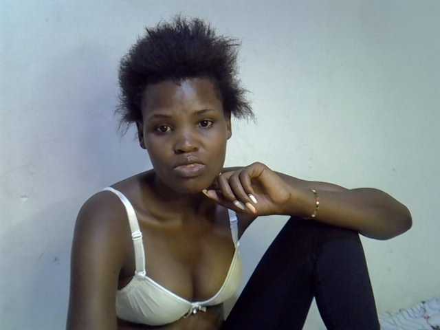 Cute-aliyah live cam on BongaCams