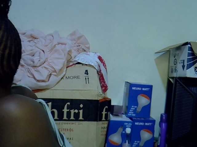 Cute-aliyah live cam on BongaCams