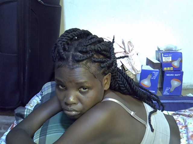 Cute-aliyah live cam on BongaCams