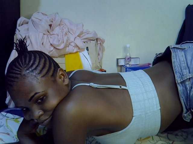 Cute-aliyah live cam on BongaCams