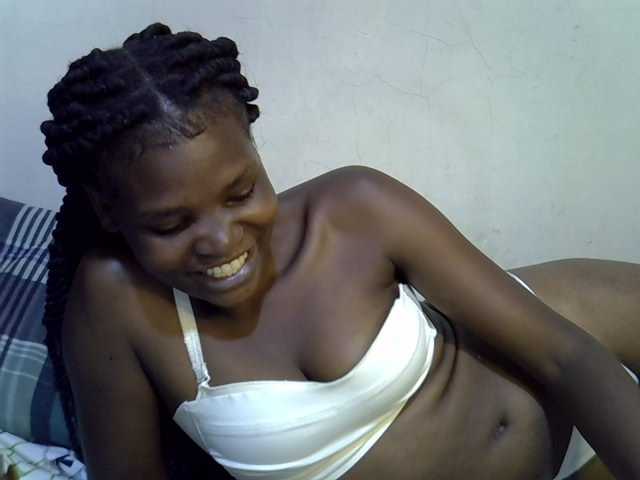 Cute-aliyah live cam on BongaCams