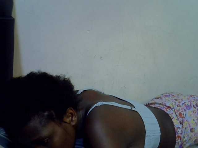 Cute-aliyah live cam on BongaCams