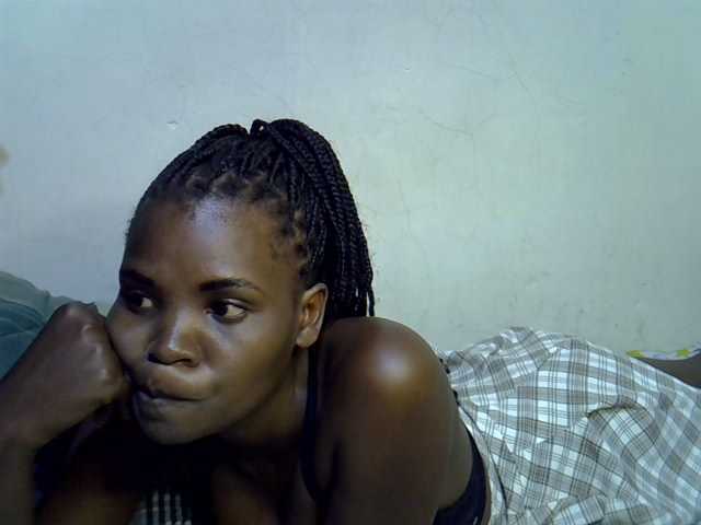 Cute-aliyah live cam on BongaCams
