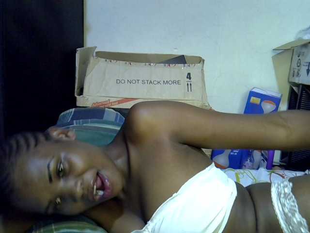 Cute-aliyah live cam on BongaCams