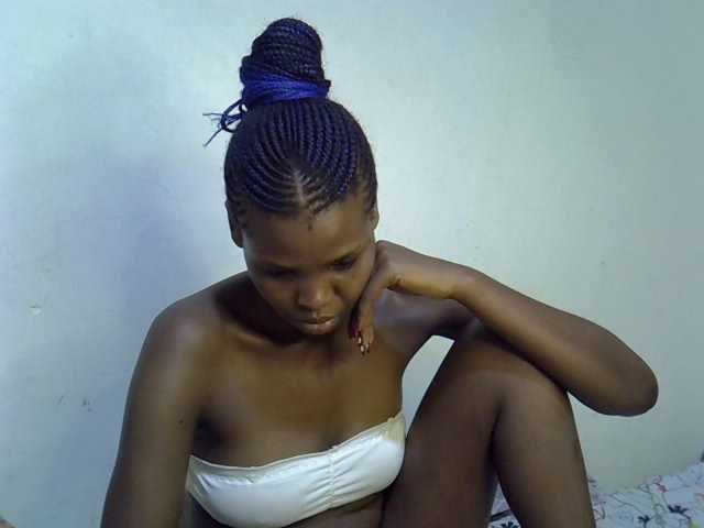 Cute-aliyah live cam on BongaCams