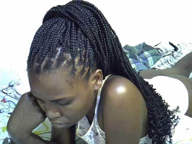 Cute-aliyah live cam on BongaCams