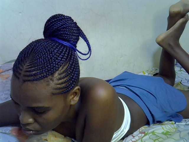 Cute-aliyah live cam on BongaCams