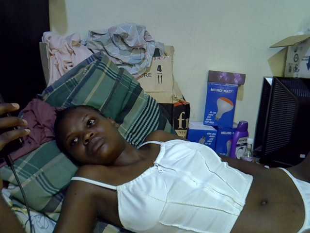 Cute-aliyah live cam on BongaCams