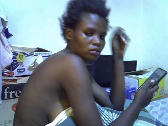 Cute-aliyah live cam on BongaCams