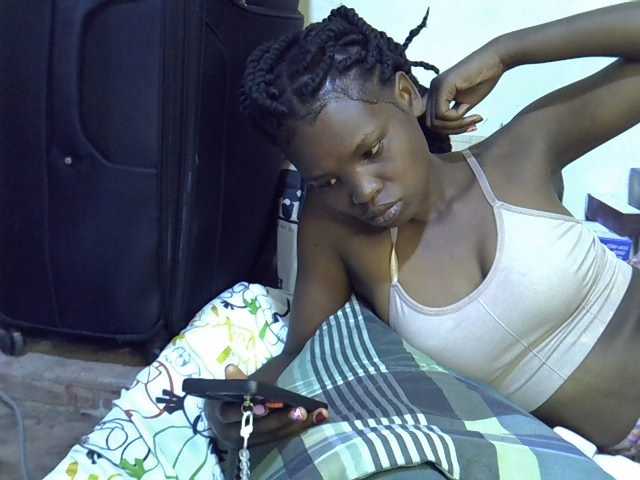 Cute-aliyah live cam on BongaCams