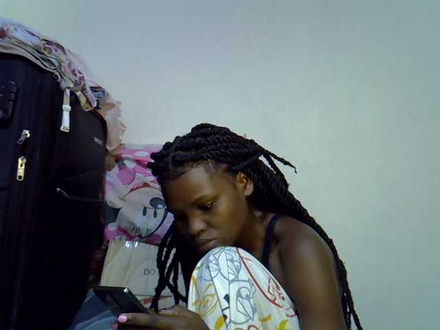 Cute-aliyah live cam on BongaCams
