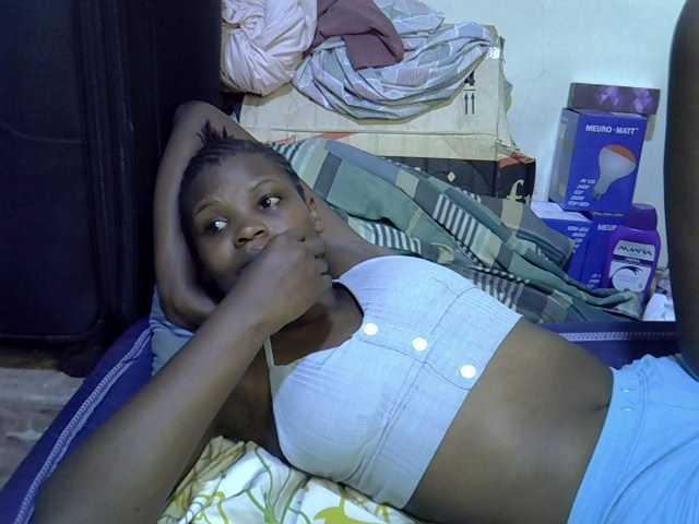 Cute-aliyah live cam on BongaCams