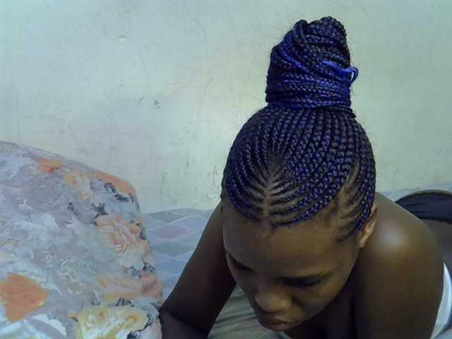 Cute-aliyah live cam on BongaCams