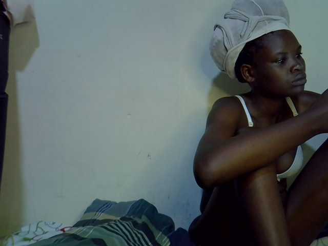 Cute-aliyah live cam on BongaCams