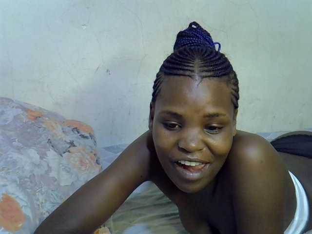 Cute-aliyah live cam on BongaCams