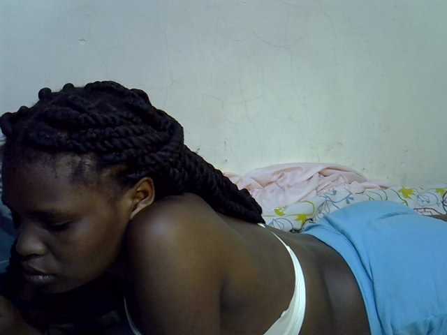 Cute-aliyah live cam on BongaCams