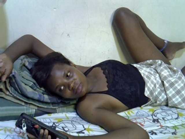 Cute-aliyah live cam on BongaCams