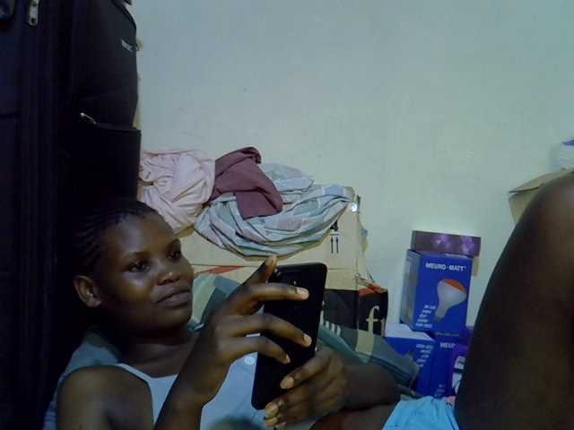 Cute-aliyah live cam on BongaCams