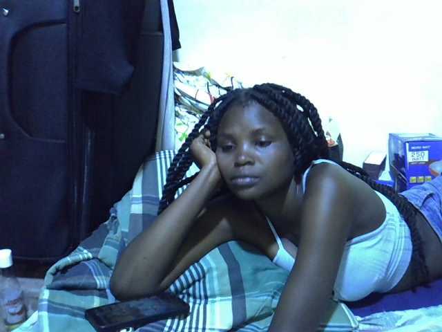 Cute-aliyah live cam on BongaCams