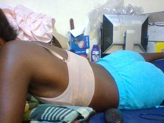 Cute-aliyah live cam on BongaCams
