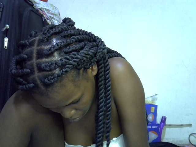 Cute-aliyah live cam on BongaCams