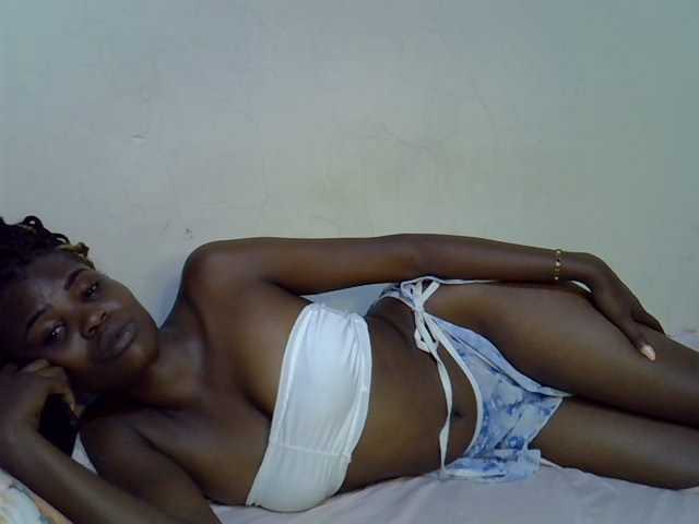 Cute-aliyah live cam on BongaCams