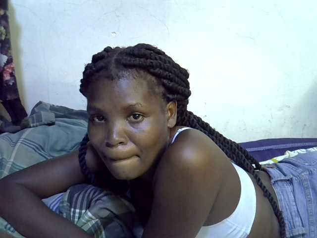 Cute-aliyah live cam on BongaCams