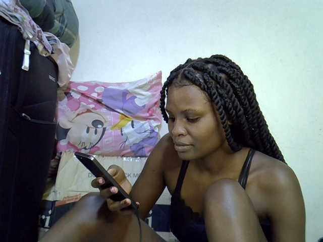 Cute-aliyah live cam on BongaCams