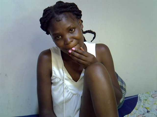 Cute-aliyah live cam on BongaCams