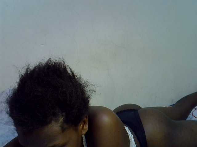 Cute-aliyah live cam on BongaCams